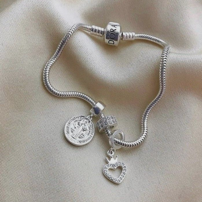 Pulseira Feminina Pandora em Prata925.